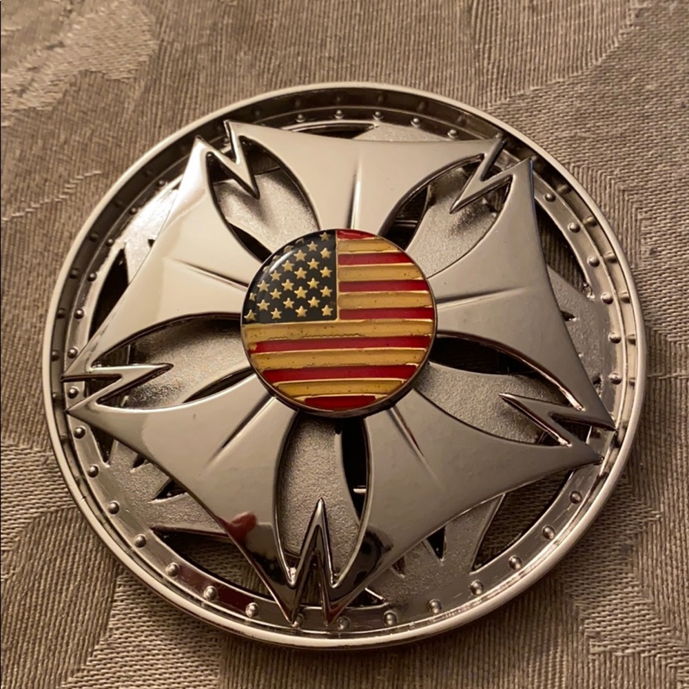 Men’s Belt Buckle Silver Spinner USA Flag 3.5”